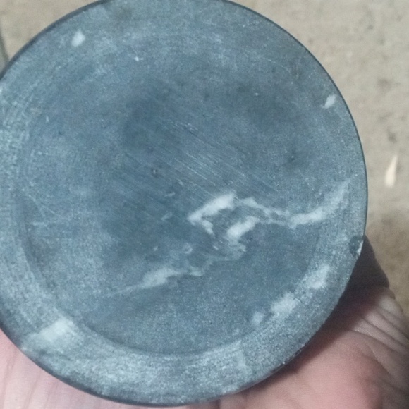 Etching Design Vase Out of Marble Stone 5.5" H small chip - Picture 4 of 4